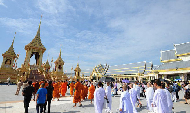 100,000 people expected to visit daily royal crematorium in Thailand