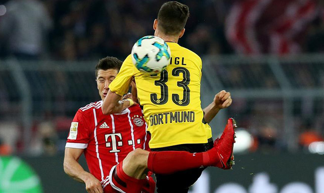 German Bundesliga: Bayern beats Dortmund 3-1