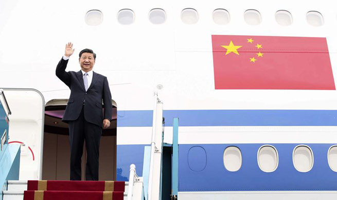 Chinese president arrives in Hanoi for state visit