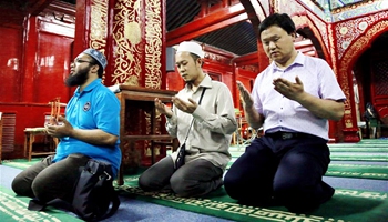 Muslims pray on 1st day of Ramadan at Niujie Mosque in Beijing