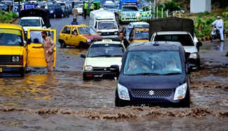Heavy rain lashes different parts of Pakistan