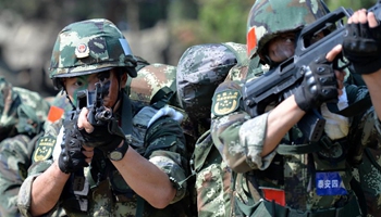 Armed police soldiers held training sessions at Mountain Tai