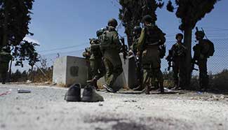 Palestinian shot after allegedly stabbing Israeli soldiers near Hebron