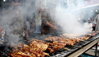 In pics: traditional barbecue food in Peshawar, Pakistan