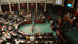 Tunisian PM loses confidence vote in parliament