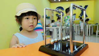Science exhibition held at community in N China