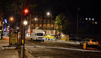 1 killed, 5 wounded in knife attack in London