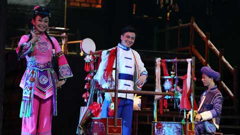 Tujia ethnic group presents musical