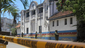 Kenyan police kill 3 terror suspects in foiled attack in Mombasa