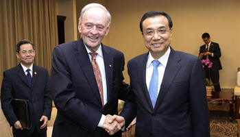 Chinese premier meets former Canadian PM in Ottawa