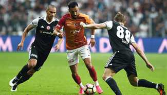 Besiktas draws with Galatasaray 2-2 during Turkish Super League