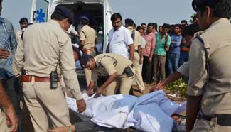 Indian police kill 8 militants who fled from prison