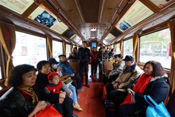 18 "dangdang" buses start operating in China's Shijiazhuang
