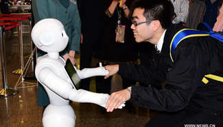 Robot makes debut at Songshan Airport in China's Taiwan