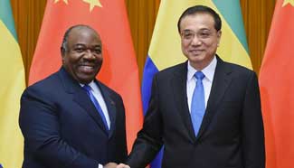 Premier Li Keqiang meets president of Gabon