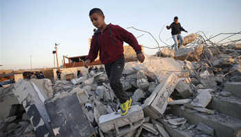 Israeli authorities demolish 11 houses for not having building permits