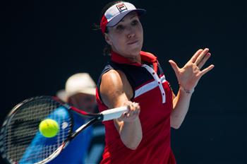 Highlights of women's singles 1st-round match at Australian Open