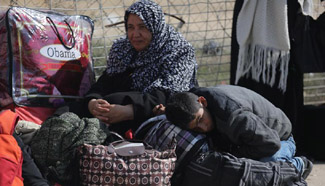 Egyptian authorities open Rafah border crossing