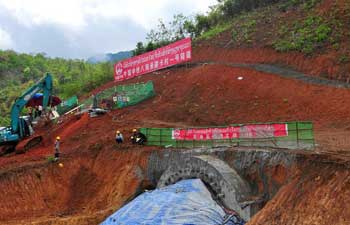 China-Laos railway construction to bring progress to tropical area