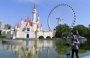 New ferris wheel put in use at Shijingshan Amusement Park in Beijing