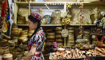 Xinjiang Int'l Grand Bazaar held in Urumqi, NW China