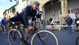"Eroica" cycling event held in Italy