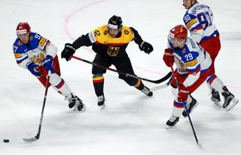 2017 IIHF Ice Hockey World Championship: Germany vs. Russia