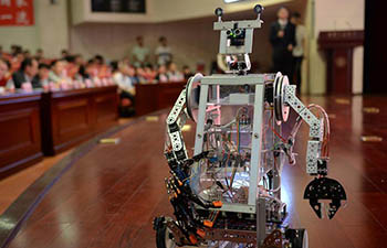 Robot contest held at Xi'an Jiaotong University
