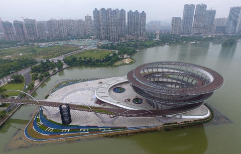 Spiral sightseeing platform opens to public in central China's Changsha