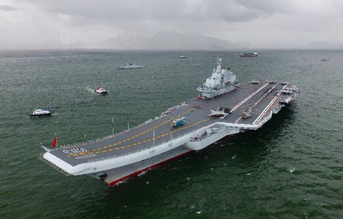 Chinese aircraft carrier formation arrives in HK, to open for public to visit