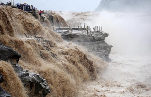 Spectacular scenery of Hukou Waterfall of Yellow River