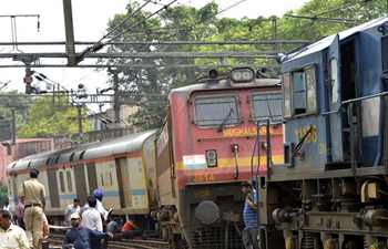 High-speed passenger train derails in Indian capital