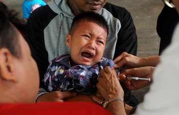 Indonesia launches national measles-rubella immunization to children