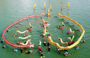Highlights of water carnival in S China's Liuzhou