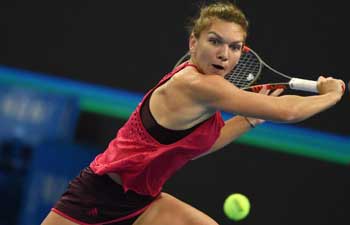 Halep beats Sharapova 2-0 at China Open women's third round