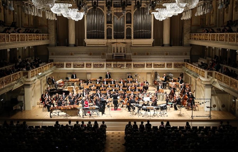 Symphony concert titled "China Story: the Songs of the Earth" held in Berlin
