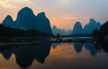 Scenery of Lijiang River in S China's Guilin
