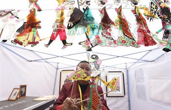 Folk artists gather in E China's Hangzhou to show skills