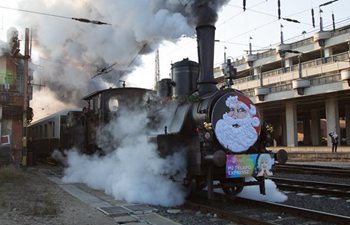 Santa Express departs from Western Railway Station in Budapest