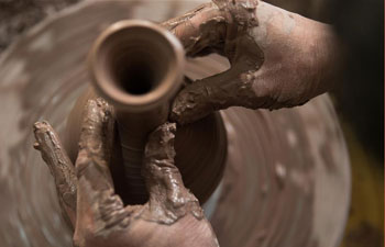 Pic story: Rejuvenate long-lost craftsmanship of imperial kiln