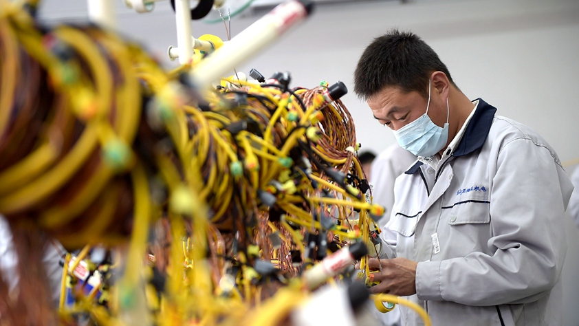 一位中国一线产业工人的“十三五”画面