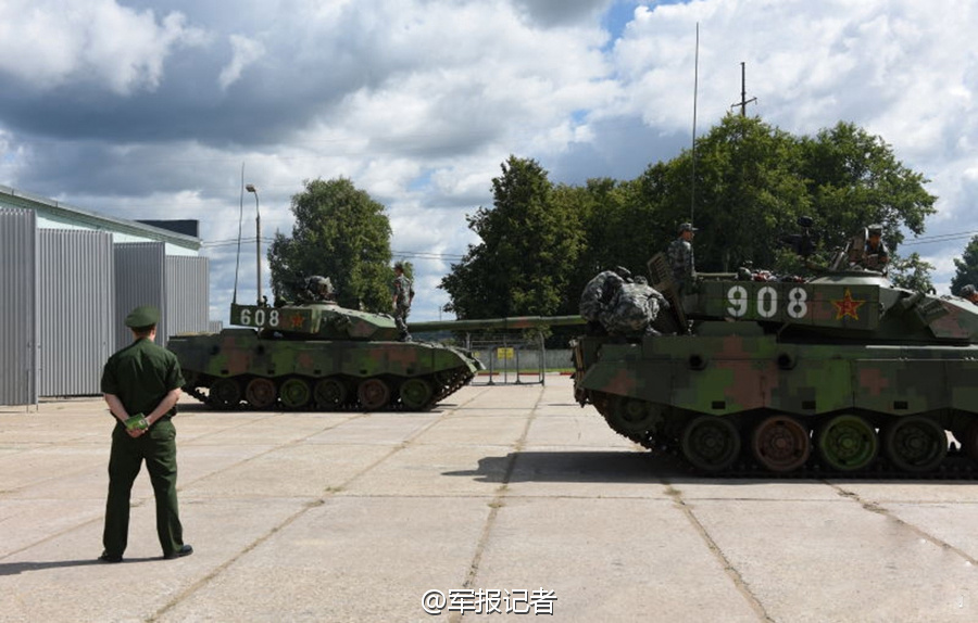 高清：解放军赴俄96式坦克赛前准备照片曝光【4】
