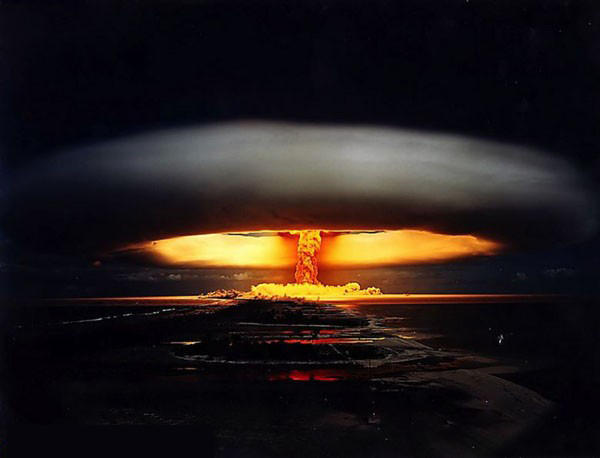 组图:恐怖蘑菇云 全球核武器爆炸解禁照片曝光