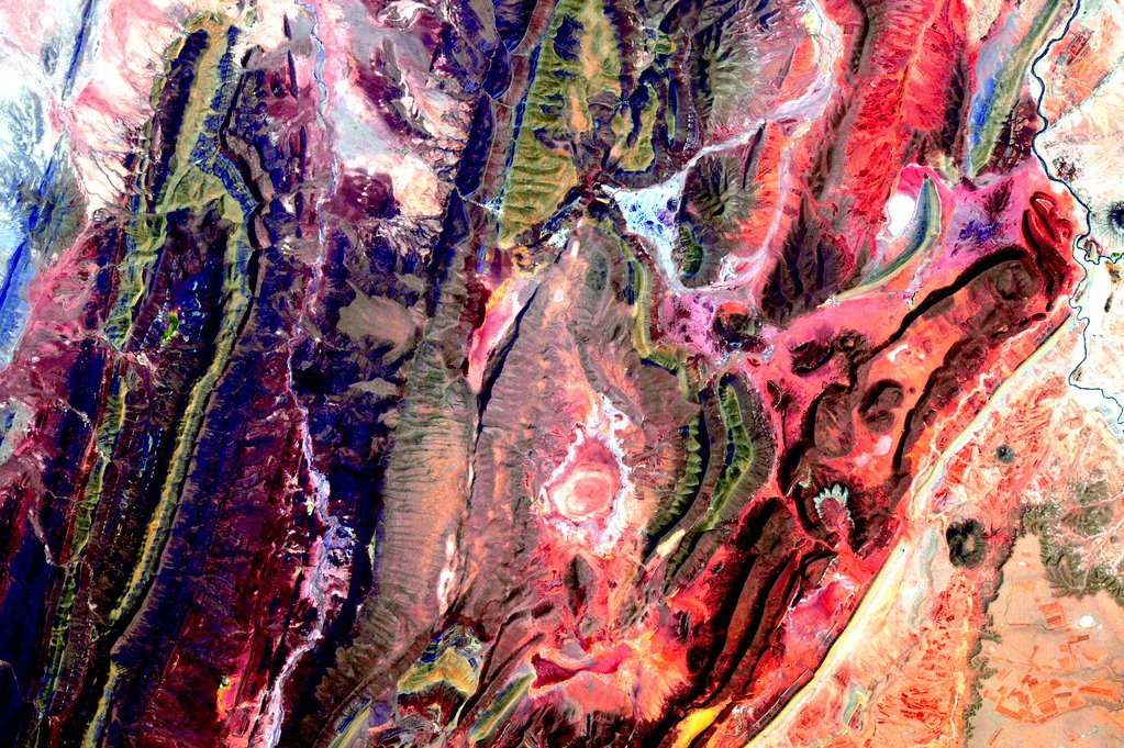 壮美震撼！宇航员从太空拍地球景观可见北京