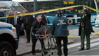 1 dead, 2 injured in shooting at midtown Manhattan
