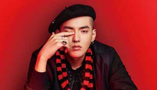 Actor Kris Wu releases new fashion shots