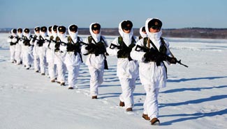 PLA new recruits patrol in extreme cold in NE China