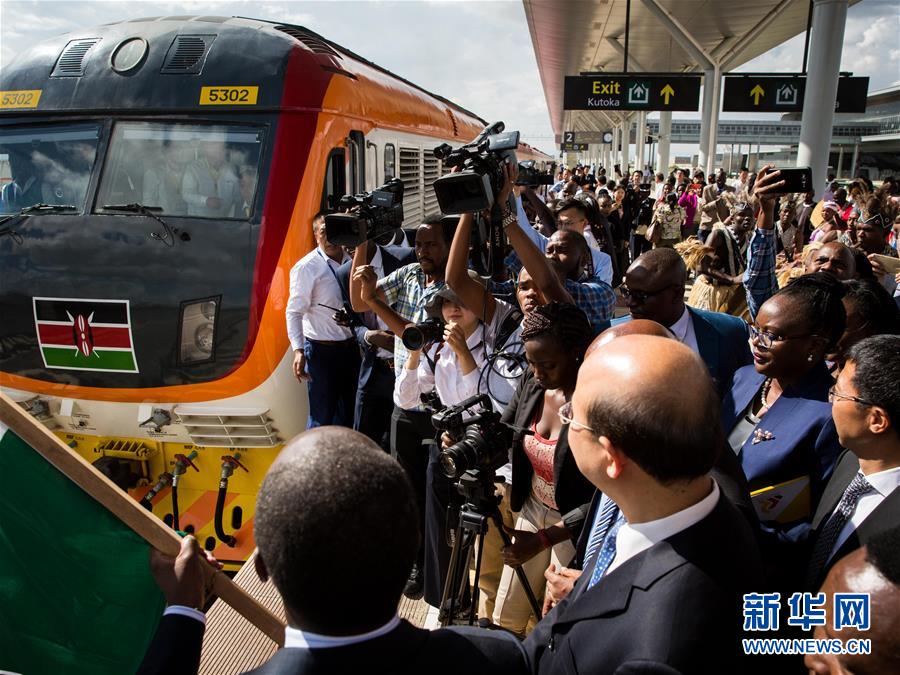 （国际）（3）“中国造”蒙内铁路在肯尼亚增开列车