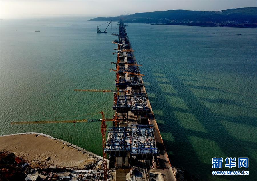 （经济）（7）平潭海峡公铁两用大桥加紧建设 