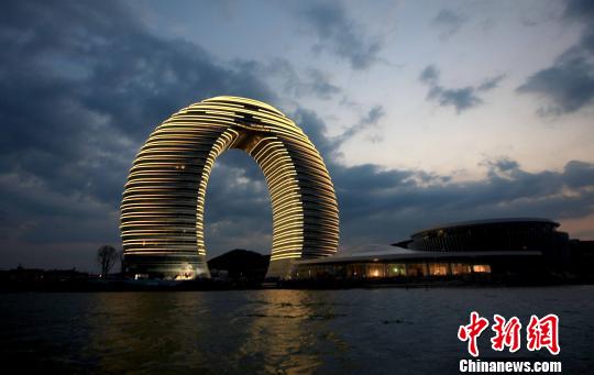七星酒店被称“马桶盖”国内建筑被指迷失中国风